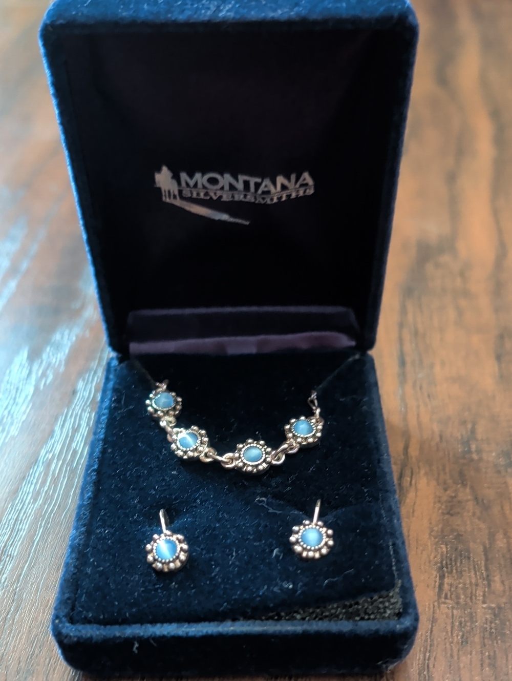 Montana Silversmiths Necklace and Earrings Set - Blue